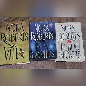 Nora Roberts Public Secrets, Black Hills & the Villa.  3 Books.See Descr - LOT